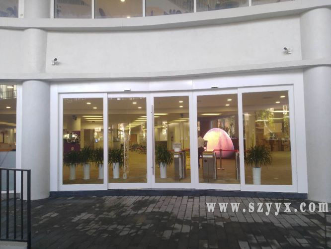 白色邊框玻璃自動(dòng)門 白色邊框玻璃自動(dòng)門